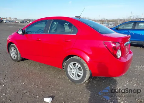 2016 Chevrolet Sonic Lt Auto из США, поврежденный, VIN 1G1JC5SGXG4175130